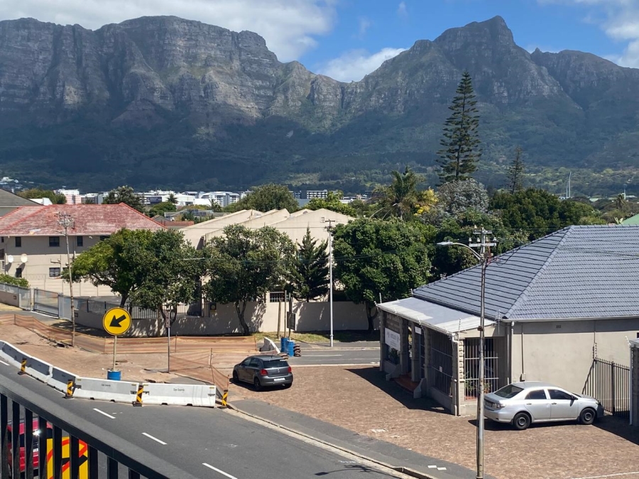 2 Bedroom Property for Sale in Claremont Western Cape